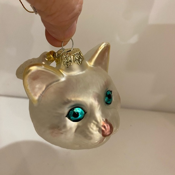 Cat Blown Glass Ornament with Fish (DP) - Picture 5 of 13